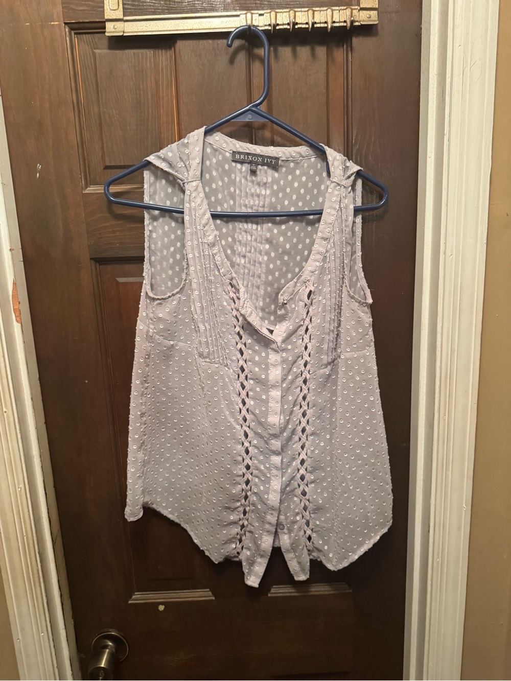 Women’s Medium Brixon Ivy Lavender Swiss Dot Lace-Up Sleeveless Top